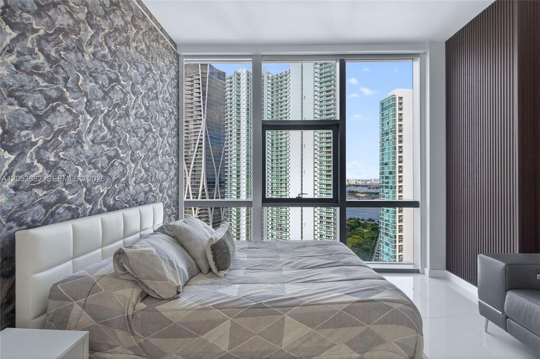 En Venta: $2,225,000 (3 camas, 4 baños, 2204 Pies cuadrados)