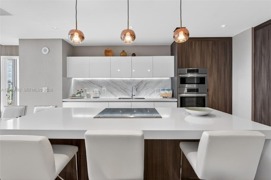 En Venta: $2,225,000 (3 camas, 4 baños, 2204 Pies cuadrados)