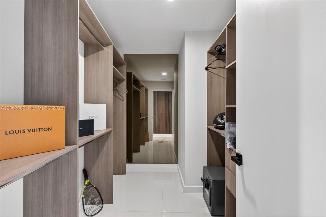 En Venta: $2,225,000 (3 camas, 4 baños, 2204 Pies cuadrados)