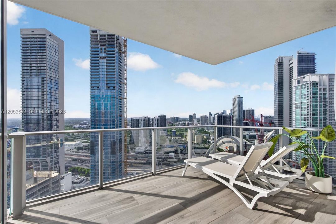 En Venta: $2,225,000 (3 camas, 4 baños, 2204 Pies cuadrados)