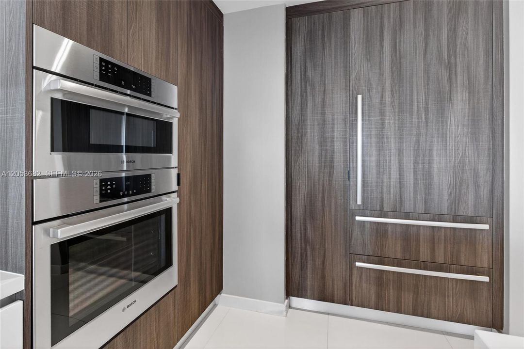 En Venta: $2,225,000 (3 camas, 4 baños, 2204 Pies cuadrados)