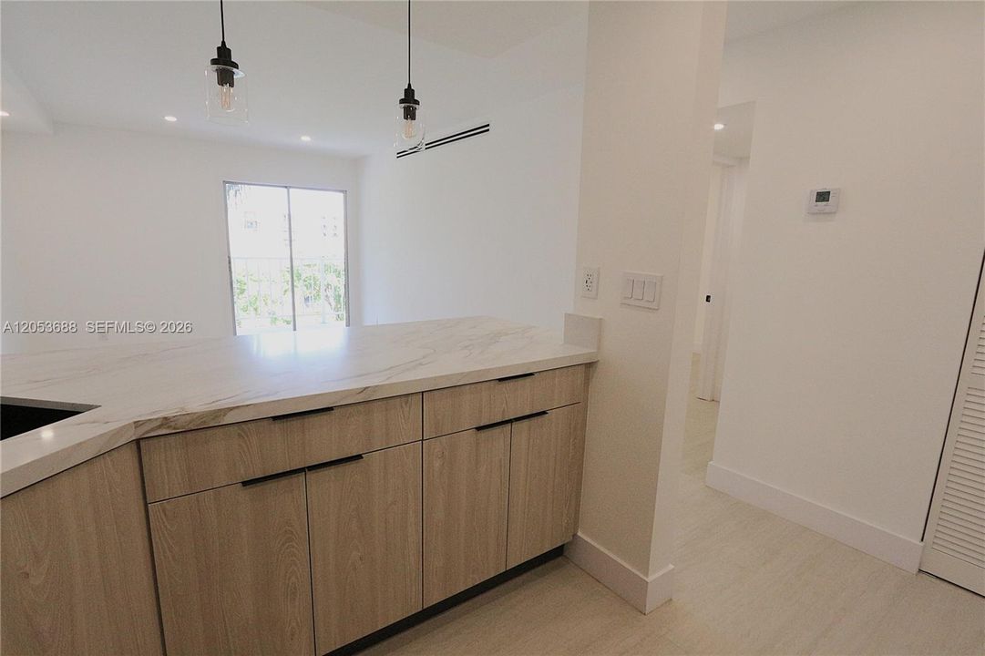 В аренду: $1,995 (1 спален, 1 ванн, 605 Квадратных фут)