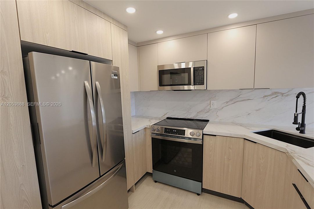 В аренду: $1,995 (1 спален, 1 ванн, 605 Квадратных фут)