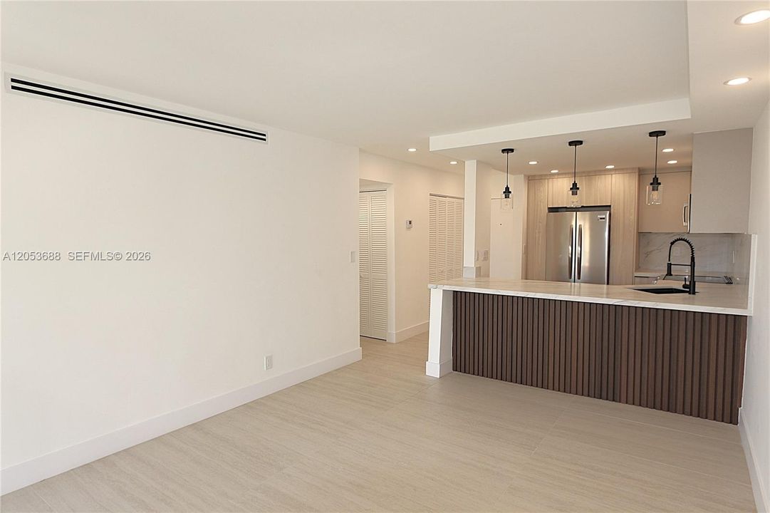 В аренду: $1,995 (1 спален, 1 ванн, 605 Квадратных фут)