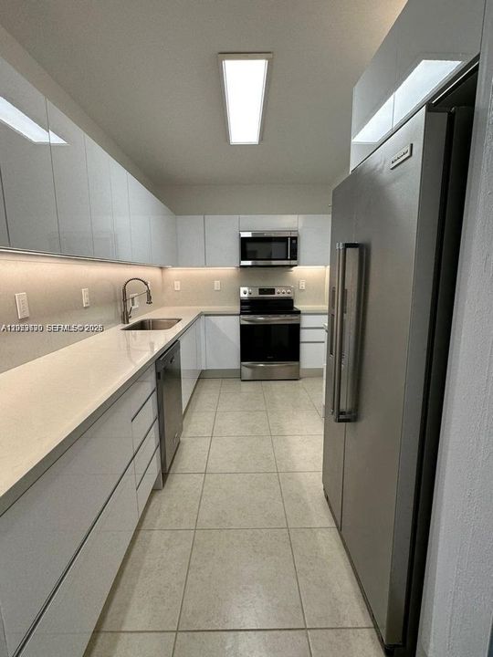 В аренду: $3,500 (1 спален, 1 ванн, 1015 Квадратных фут)