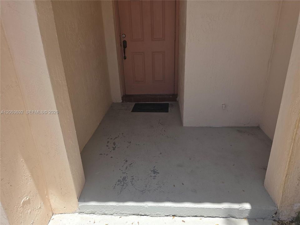 For Rent: $3,200 (3 beds, 2 baths, 1301 Square Feet)