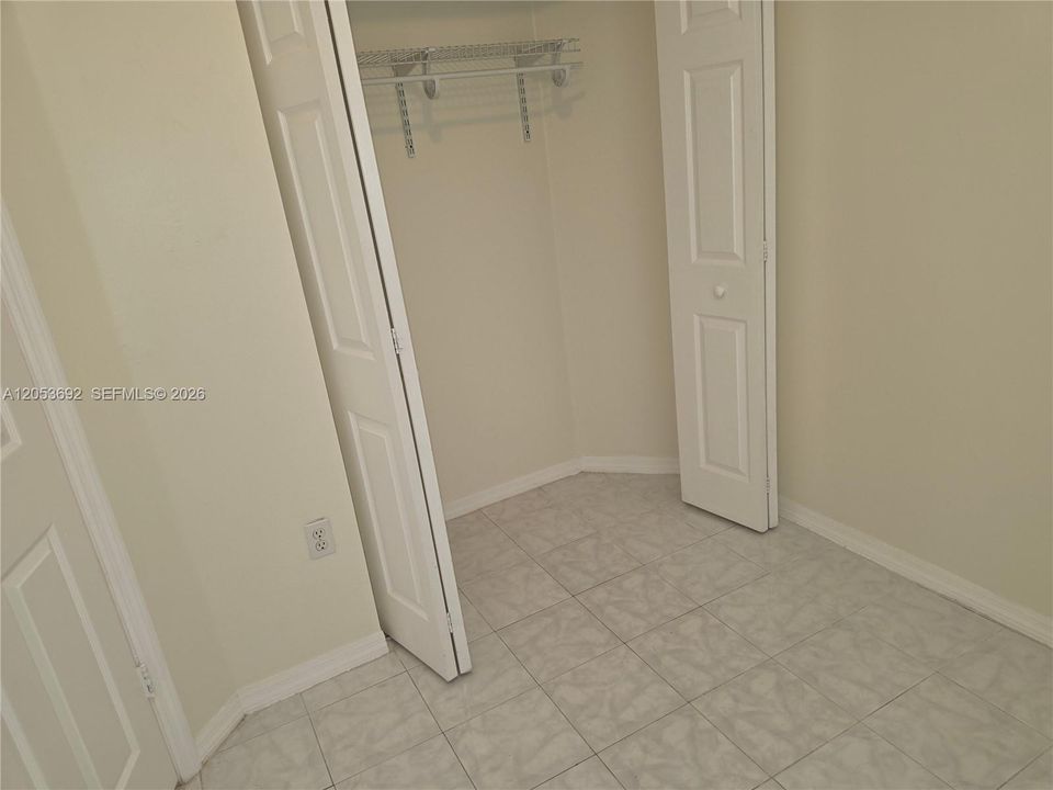 For Rent: $3,200 (3 beds, 2 baths, 1301 Square Feet)