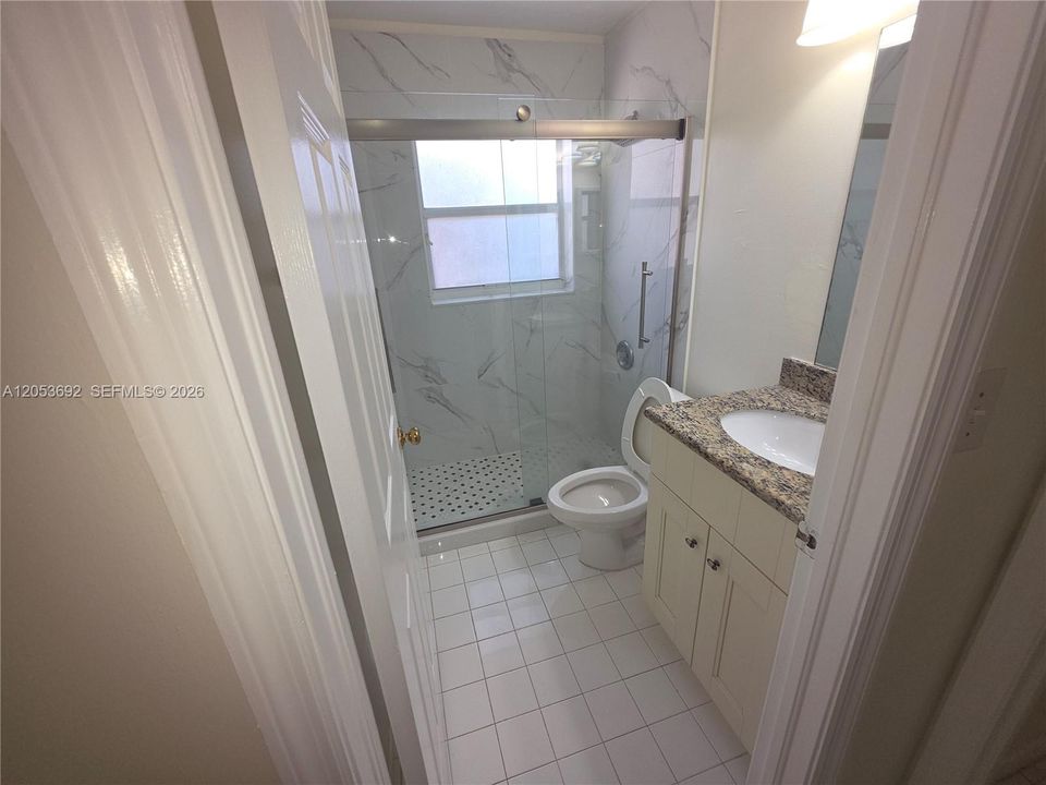 For Rent: $3,200 (3 beds, 2 baths, 1301 Square Feet)