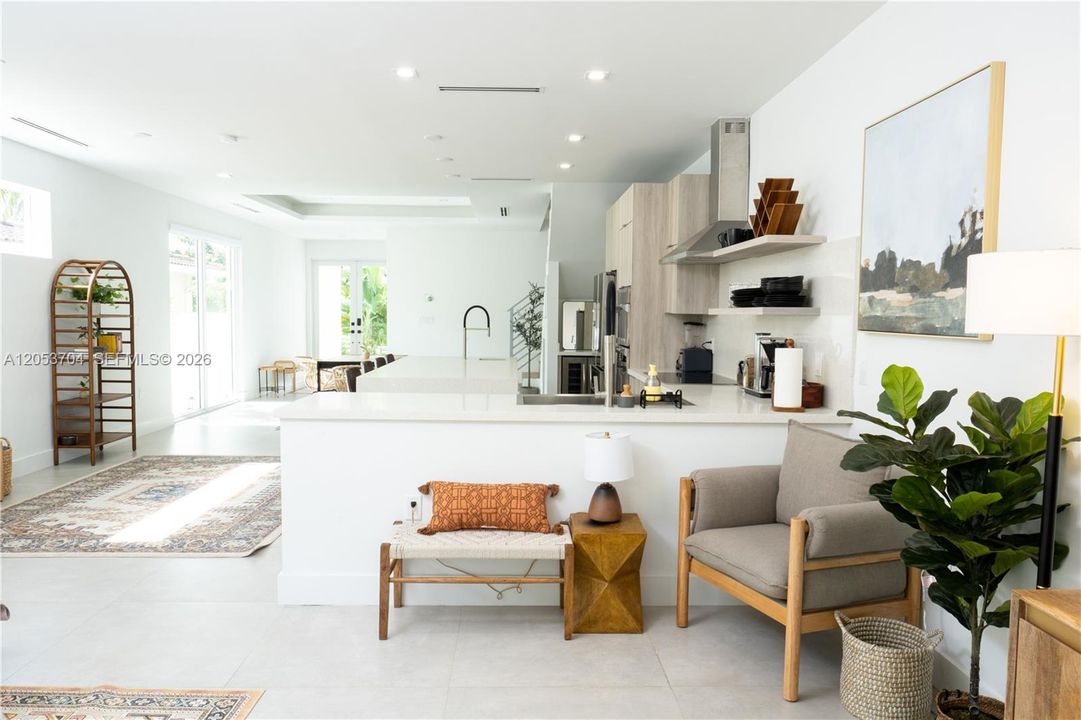 For Rent: $8,000 (3 beds, 4 baths, 5140 Square Feet)