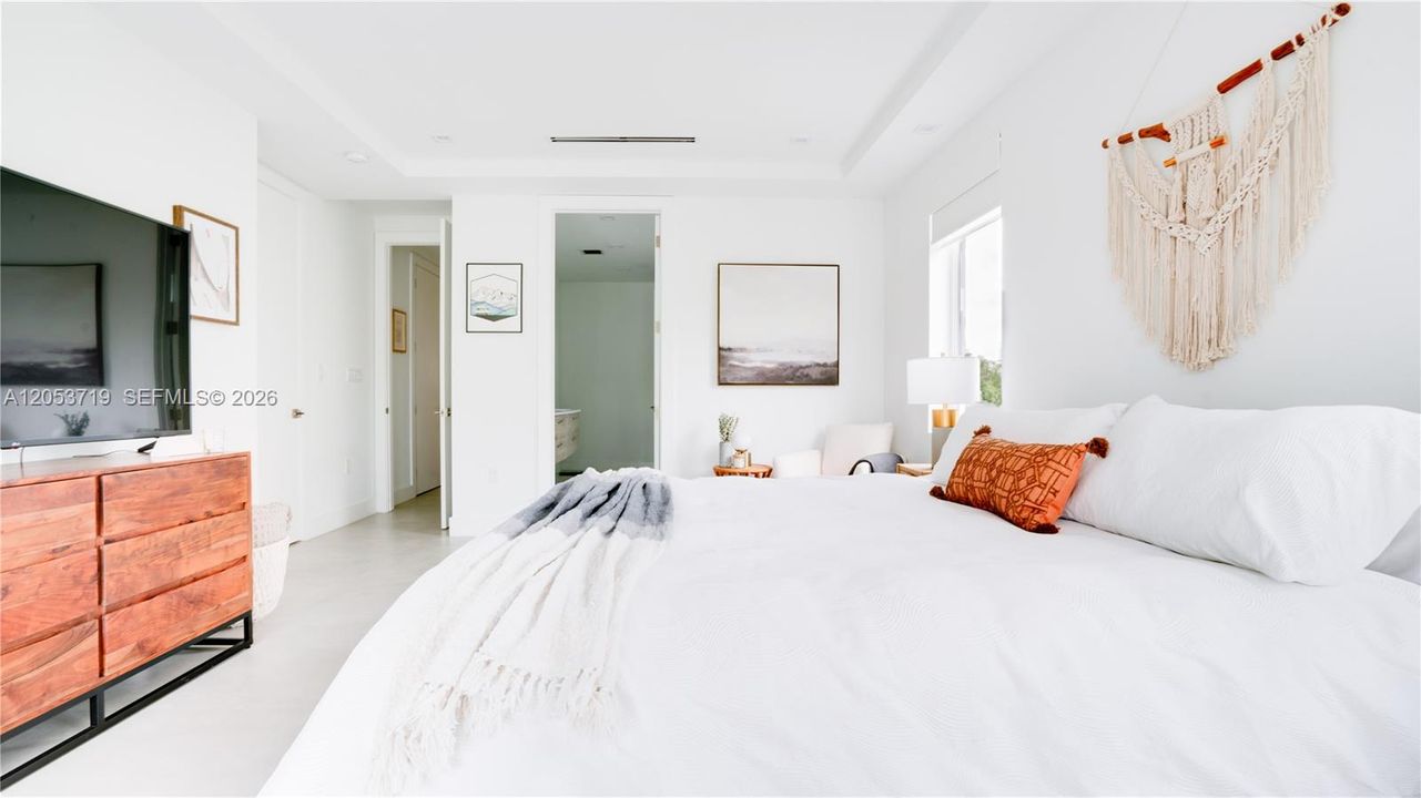 For Rent: $7,000 (3 beds, 4 baths, 5140 Square Feet)