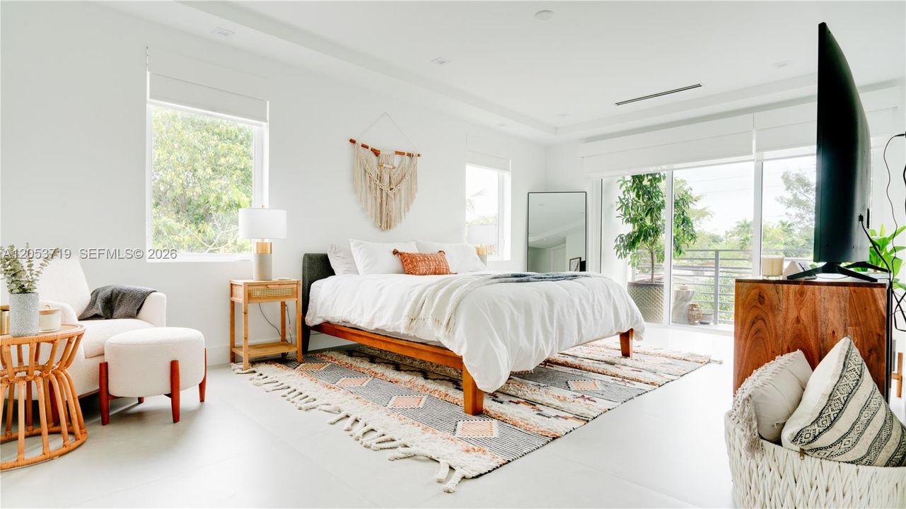 For Rent: $7,000 (3 beds, 4 baths, 5140 Square Feet)