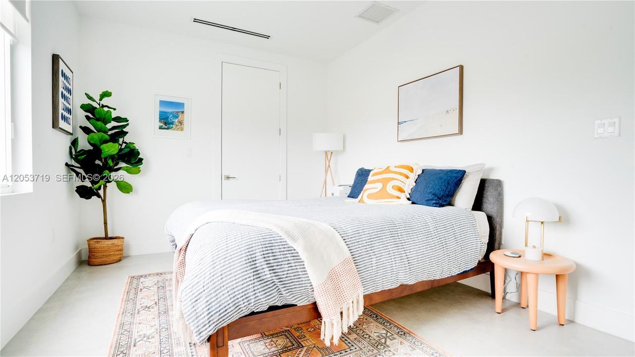 For Rent: $7,000 (3 beds, 4 baths, 5140 Square Feet)