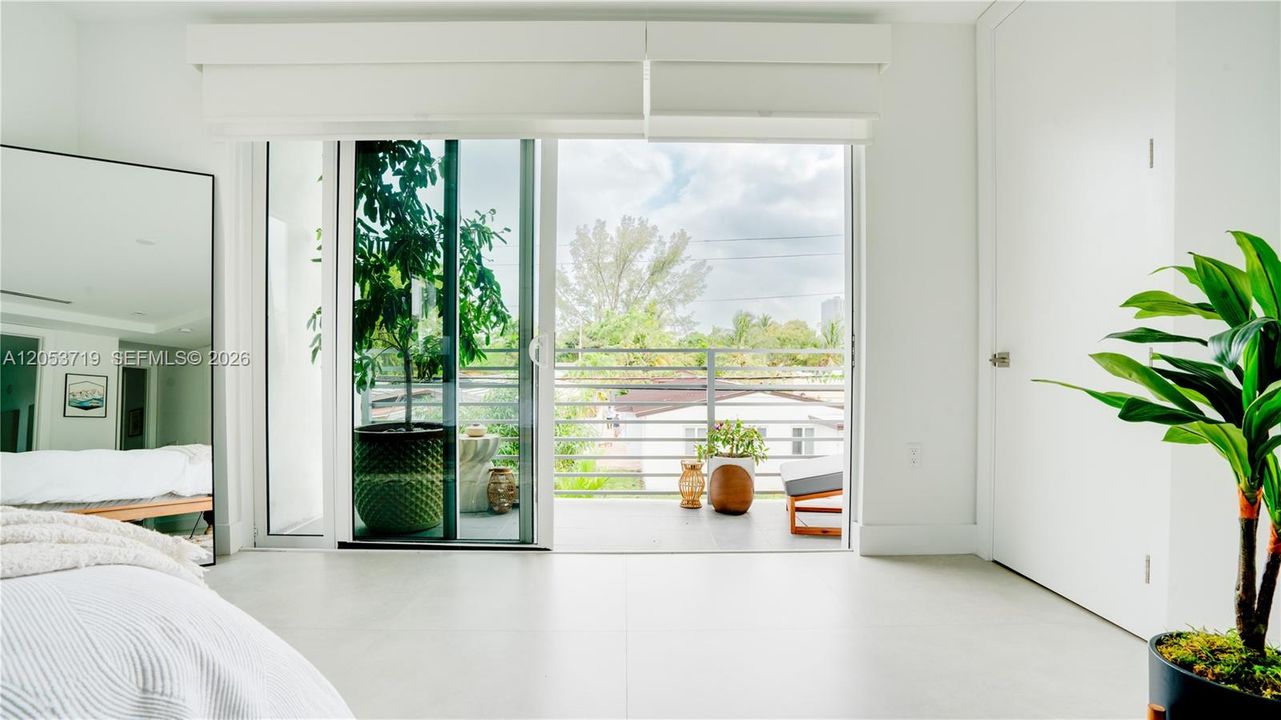 For Rent: $7,000 (3 beds, 4 baths, 5140 Square Feet)