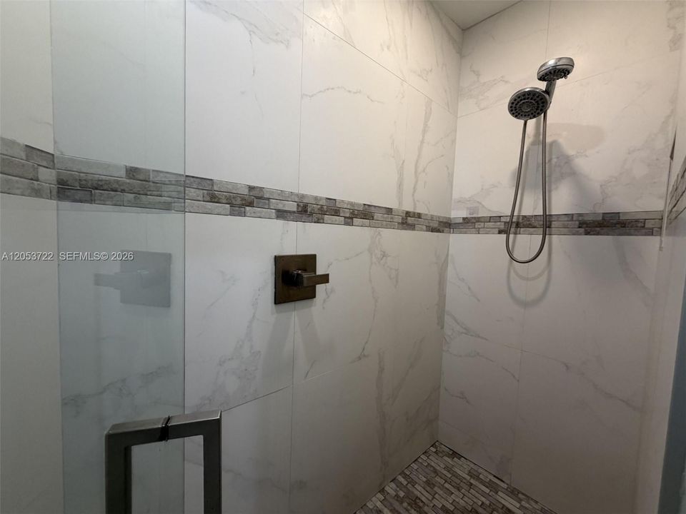 На продажу: $960,000 (4 спален, 2 ванн, 1687 Квадратных фут)