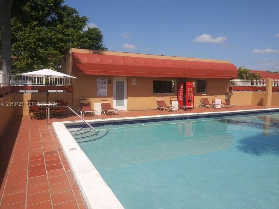 En Renta: $2,294 (2 camas, 2 baños, 900 Pies cuadrados)