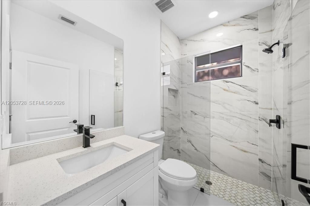 En Venta: $269,000 (3 camas, 2 baños, 0 Pies cuadrados)