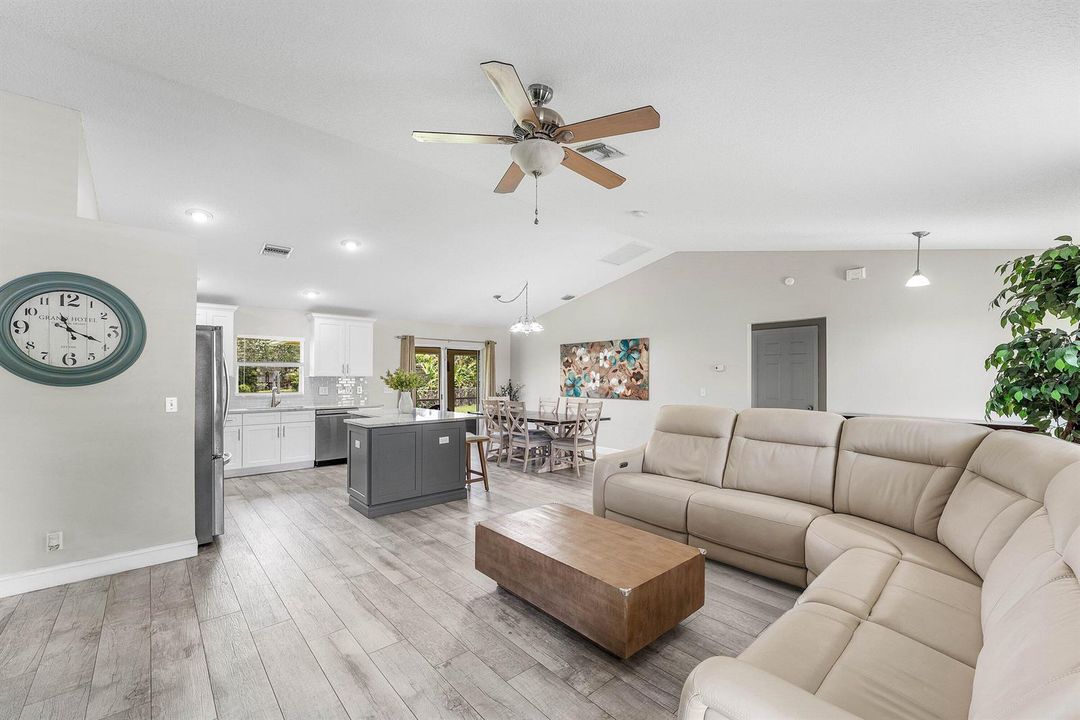 010-126SandpiperAvenue-RoyalPalmBeach-FL