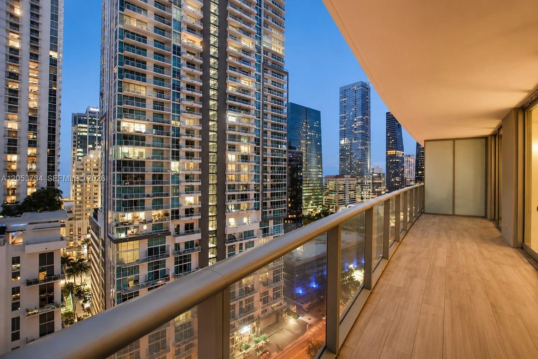 В аренду: $4,400 (2 спален, 2 ванн, 1195 Квадратных фут)
