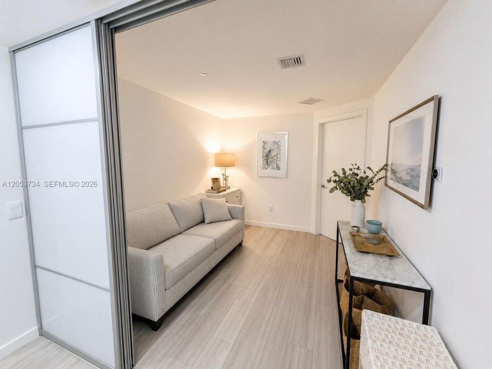 В аренду: $4,400 (2 спален, 2 ванн, 1195 Квадратных фут)