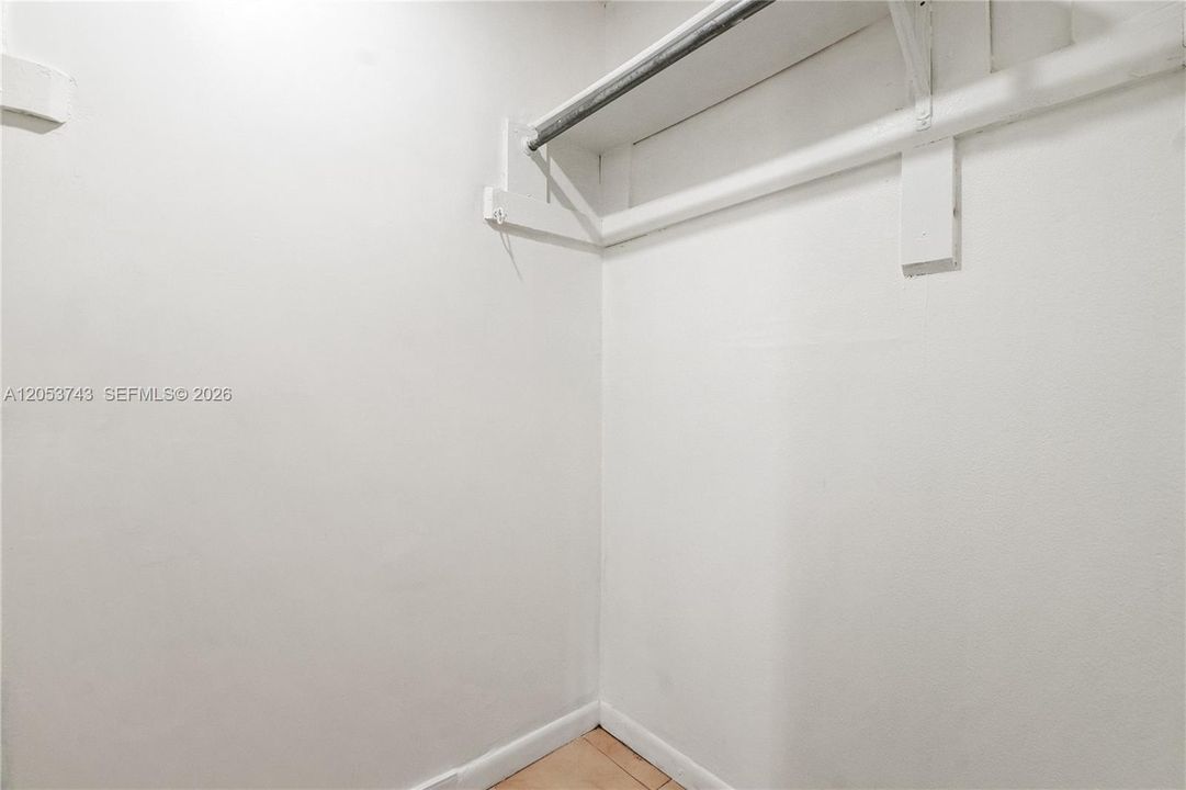 For Rent: $3,200 (3 beds, 2 baths, 1203 Square Feet)