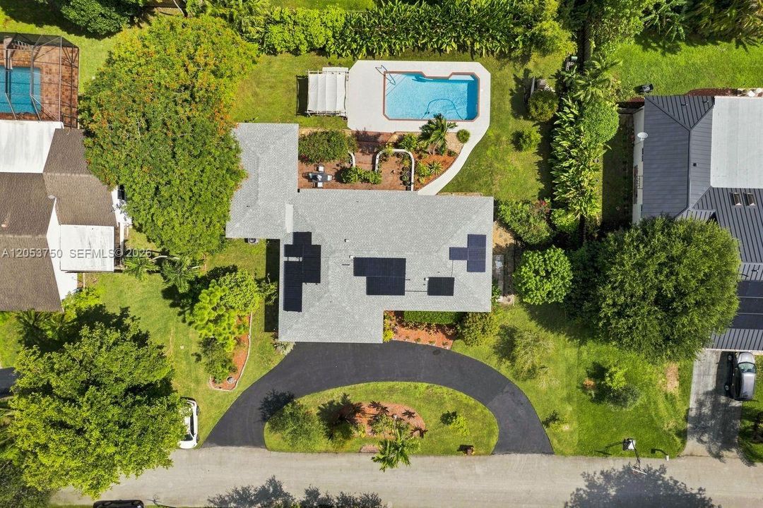 For Sale: $945,000 (4 beds, 3 baths, 2190 Square Feet)