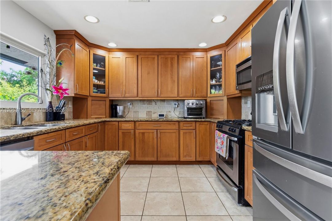 For Sale: $945,000 (4 beds, 3 baths, 2190 Square Feet)