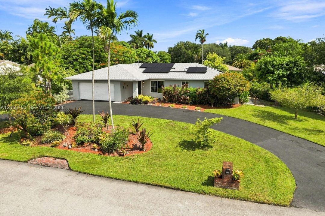 For Sale: $945,000 (4 beds, 3 baths, 2190 Square Feet)