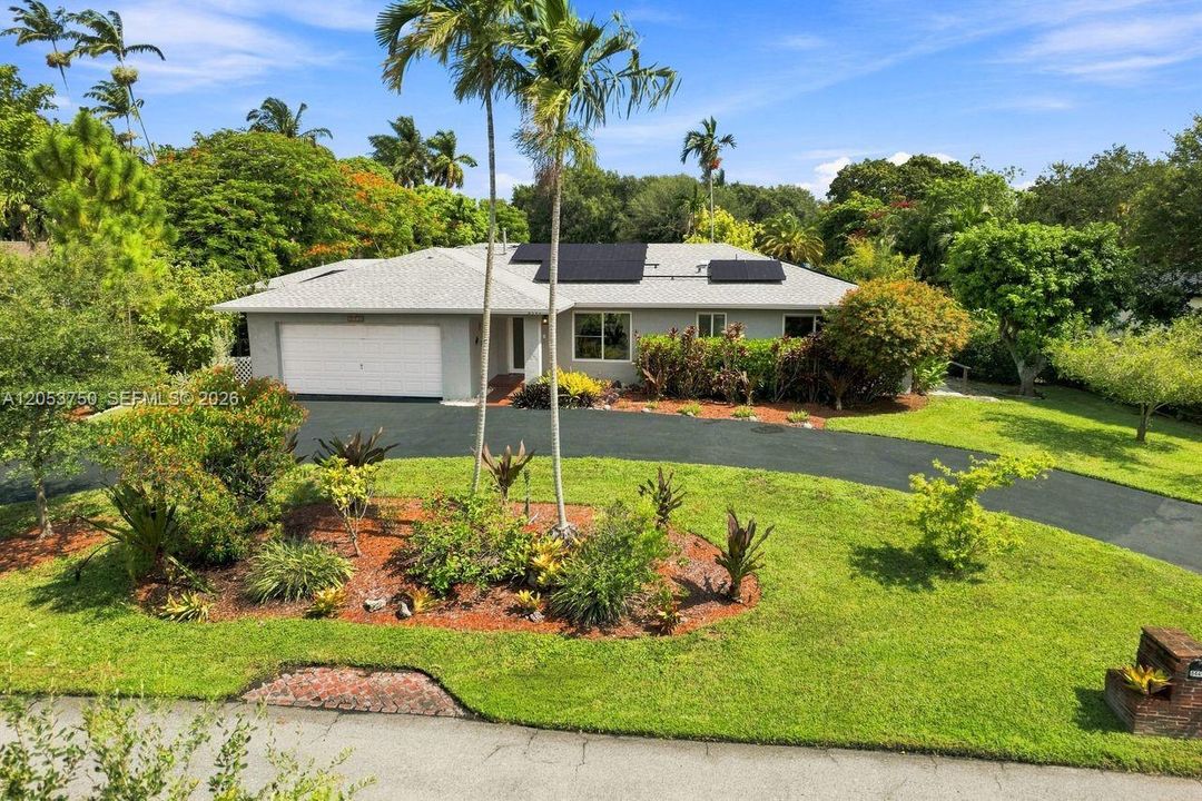 For Sale: $945,000 (4 beds, 3 baths, 2190 Square Feet)