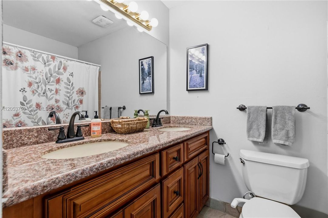 For Sale: $945,000 (4 beds, 3 baths, 2190 Square Feet)