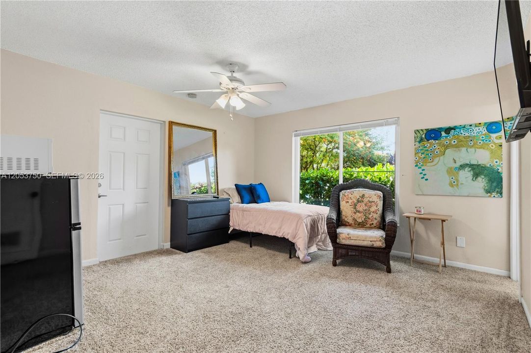 For Sale: $945,000 (4 beds, 3 baths, 2190 Square Feet)