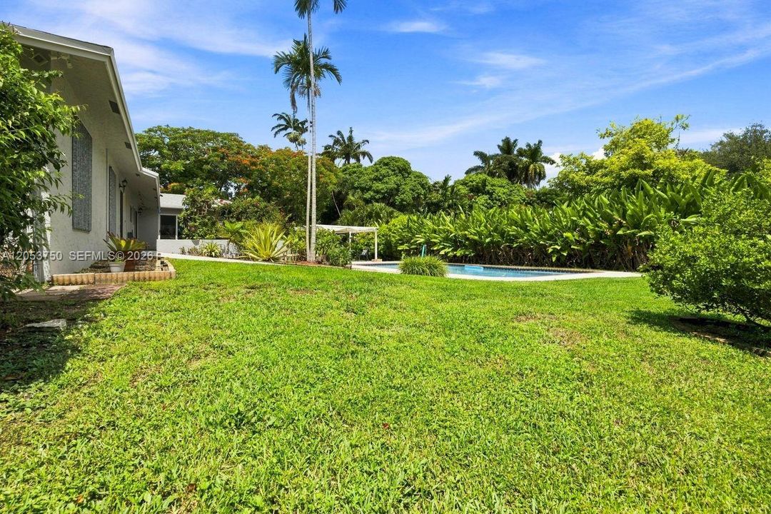 For Sale: $945,000 (4 beds, 3 baths, 2190 Square Feet)