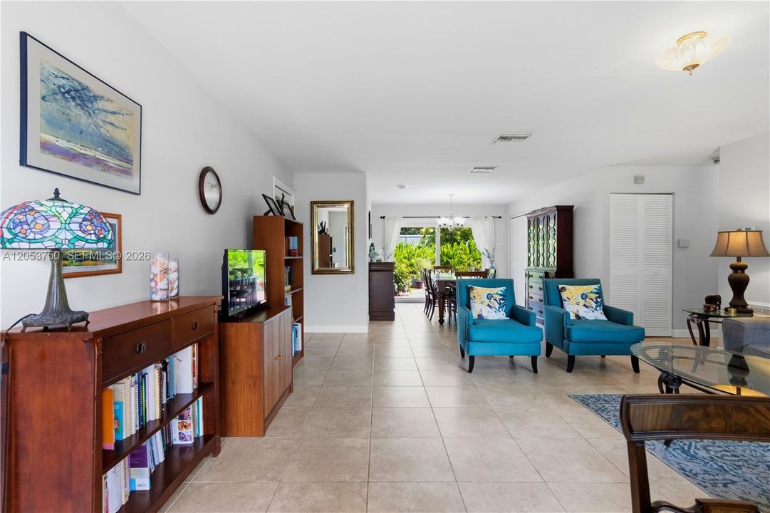 For Sale: $945,000 (4 beds, 3 baths, 2190 Square Feet)