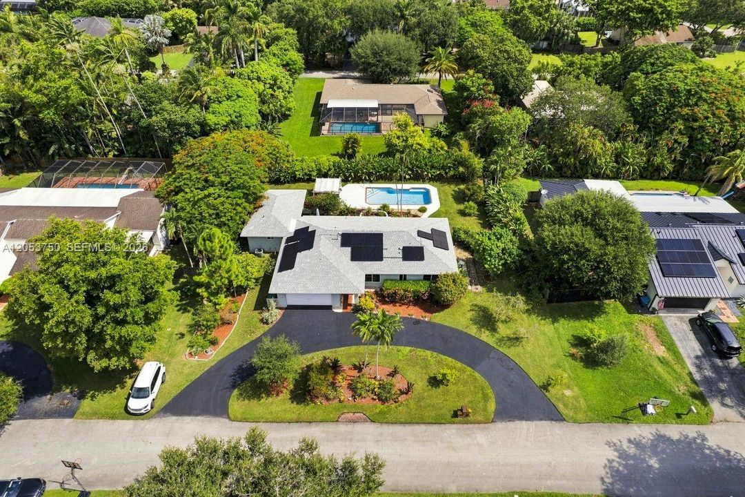 For Sale: $945,000 (4 beds, 3 baths, 2190 Square Feet)