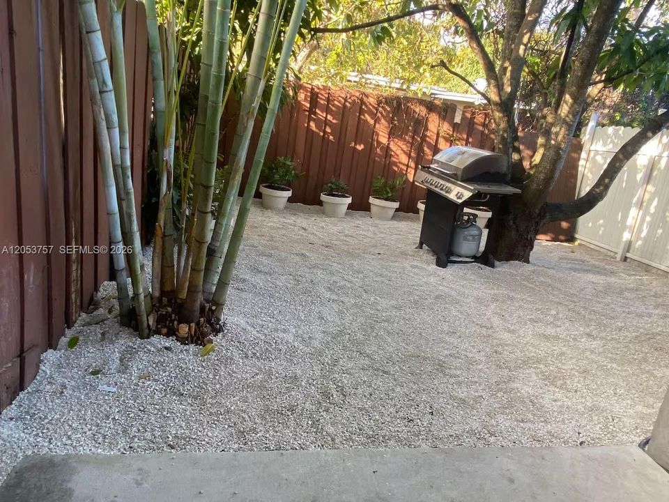 En Renta: $1,900 (2 camas, 1 baños, 800 Pies cuadrados)