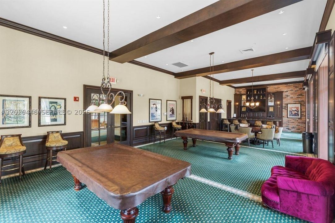For Sale: $805,000 (3 beds, 3 baths, 1611 Square Feet)