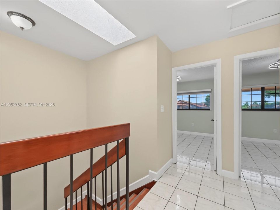 For Rent: $3,000 (3 beds, 2 baths, 1360 Square Feet)