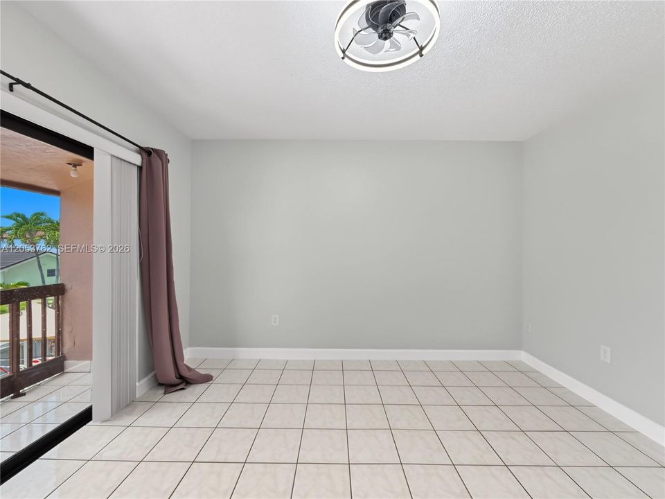 For Rent: $3,000 (3 beds, 2 baths, 1360 Square Feet)
