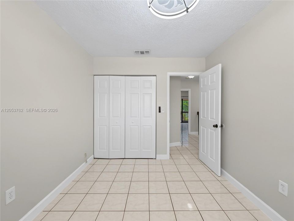For Rent: $3,000 (3 beds, 2 baths, 1360 Square Feet)