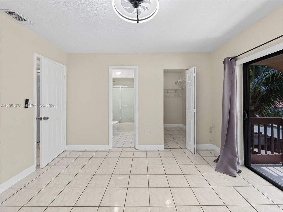 For Rent: $3,000 (3 beds, 2 baths, 1360 Square Feet)