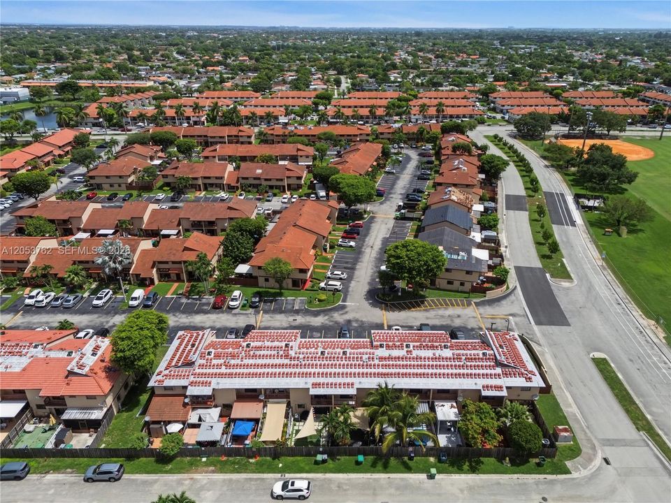 For Rent: $3,000 (3 beds, 2 baths, 1360 Square Feet)