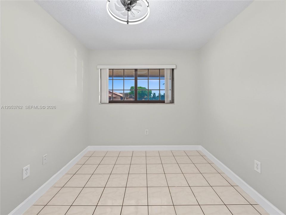 For Rent: $3,000 (3 beds, 2 baths, 1360 Square Feet)