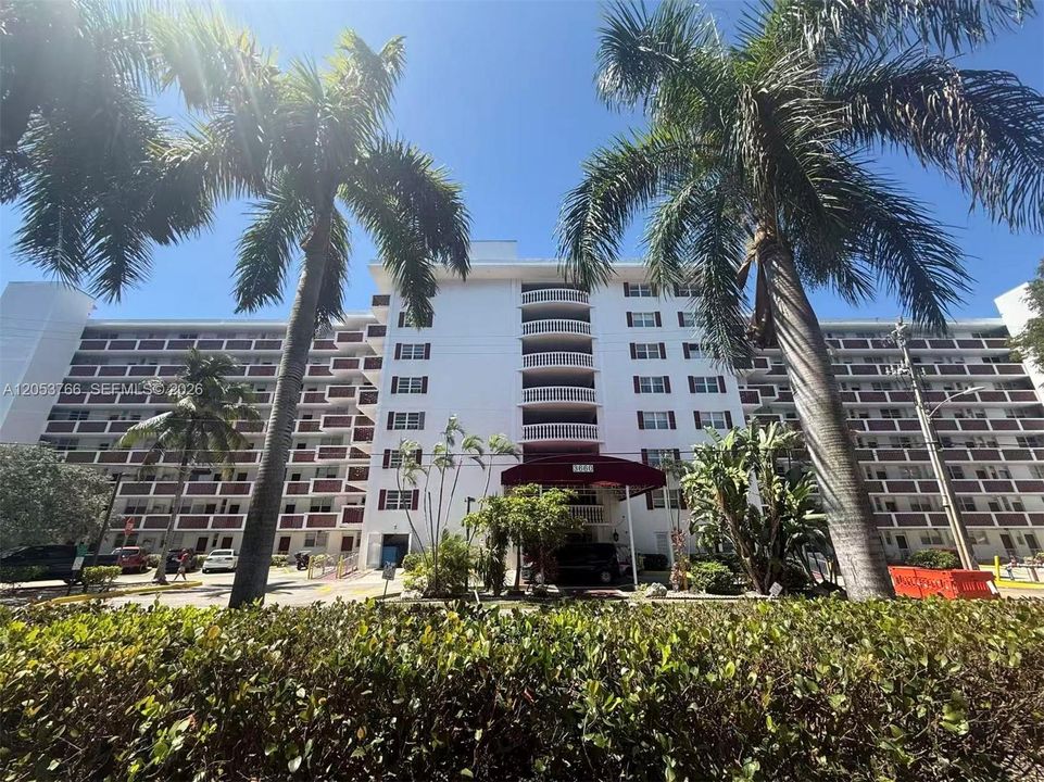 В аренду: $2,350 (2 спален, 2 ванн, 1083 Квадратных фут)