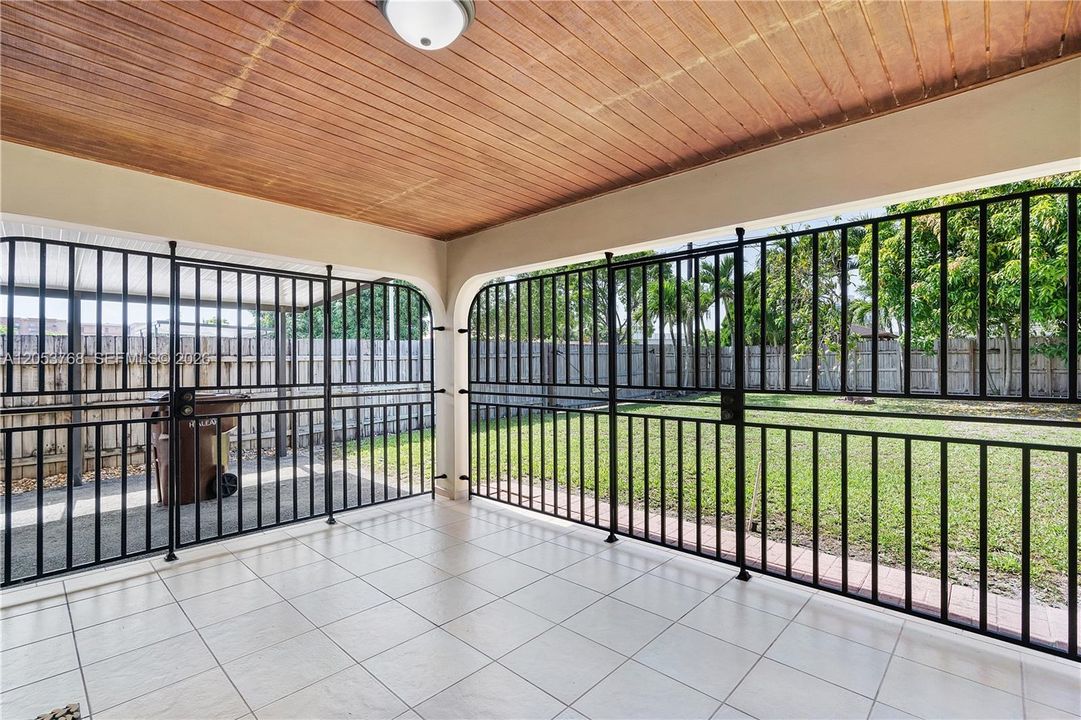 En Renta: $3,400 (3 camas, 1 baños, 1396 Pies cuadrados)