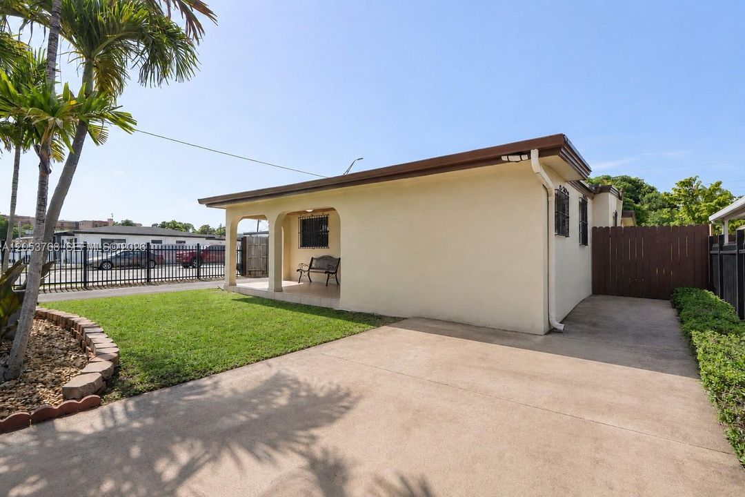 En Renta: $3,400 (3 camas, 1 baños, 1396 Pies cuadrados)