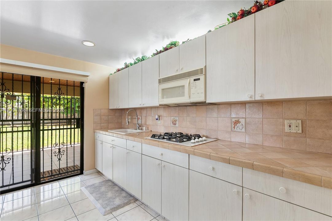 En Renta: $3,400 (3 camas, 1 baños, 1396 Pies cuadrados)