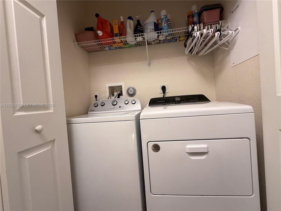 En Renta: $3,500 (4 camas, 2 baños, 1954 Pies cuadrados)