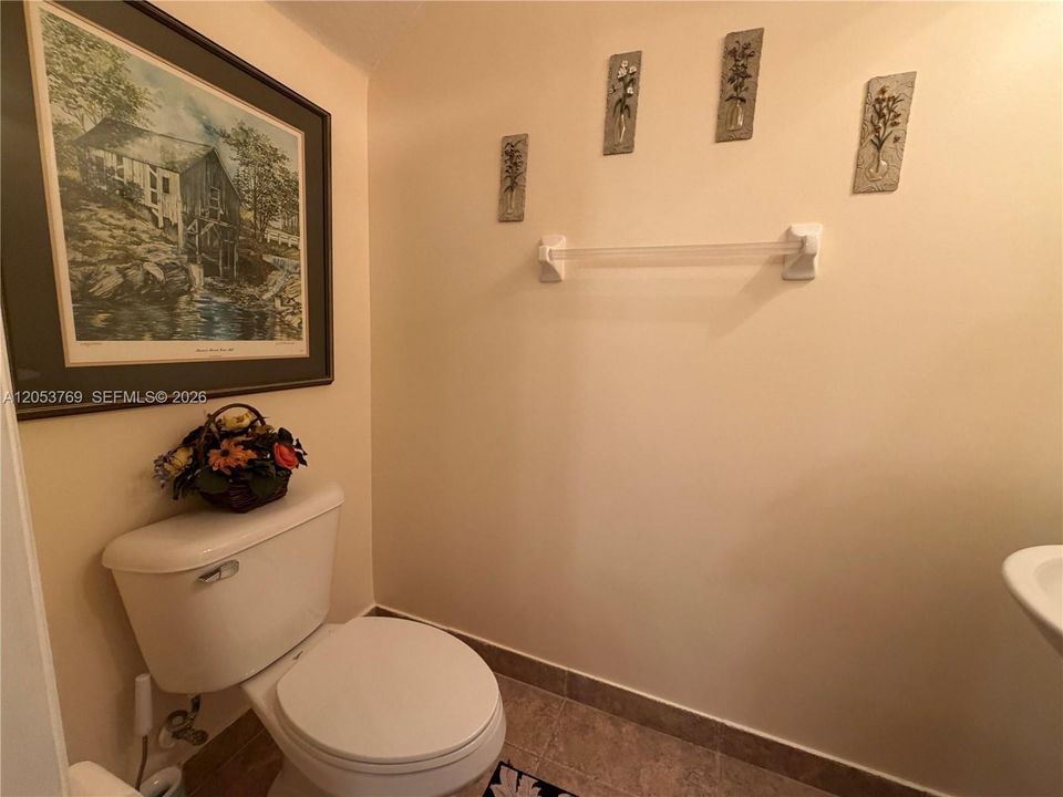 En Renta: $3,500 (4 camas, 2 baños, 1954 Pies cuadrados)