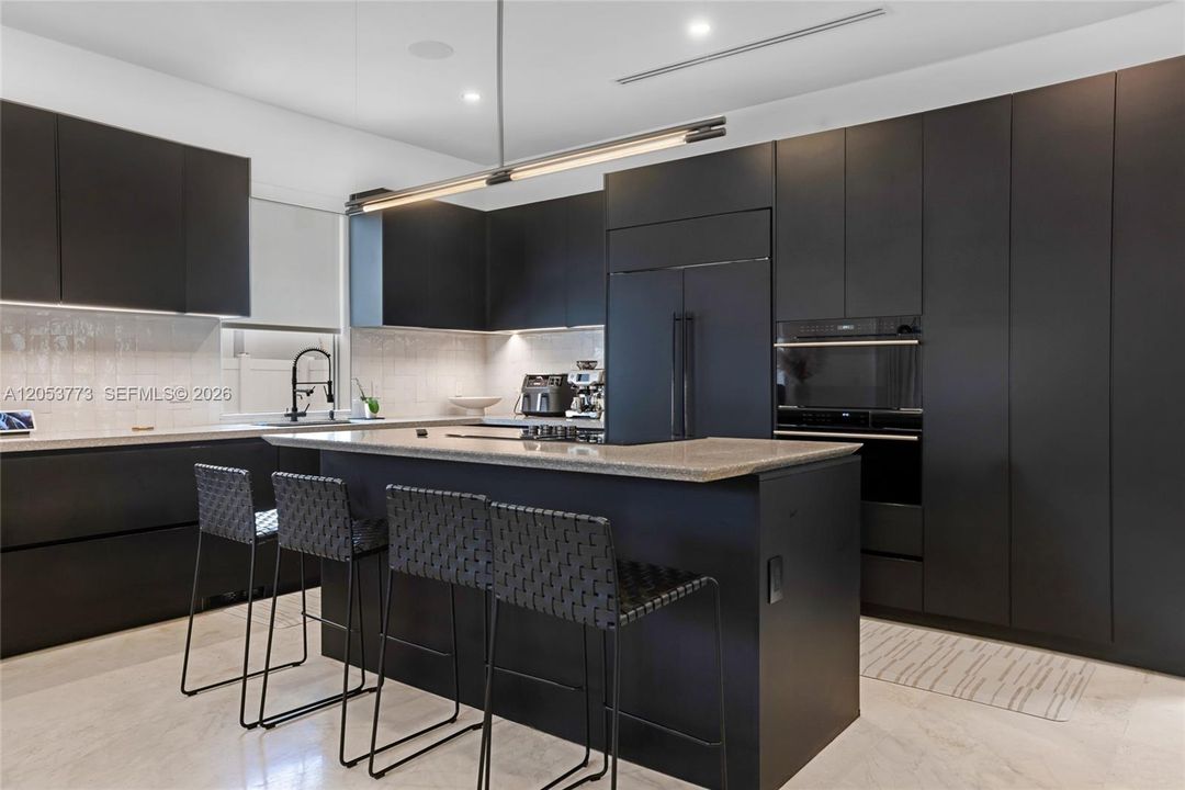 For Sale: $1,850,000 (6 beds, 7 baths, 4306 Square Feet)