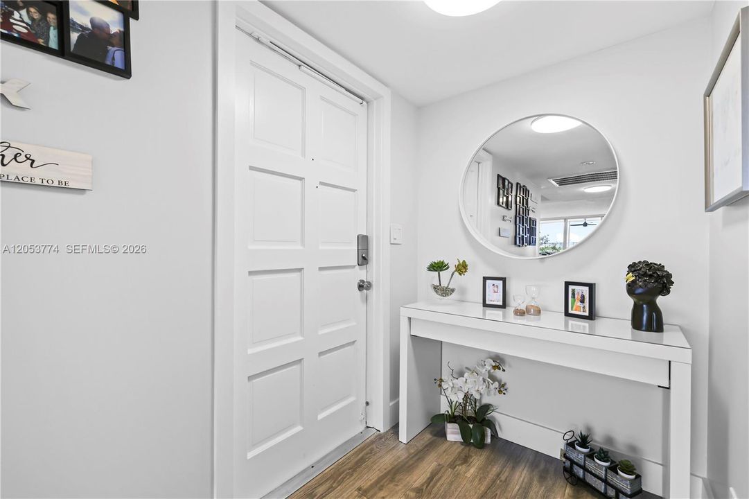 For Sale: $310,000 (3 beds, 2 baths, 1390 Square Feet)
