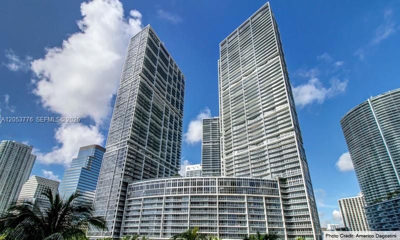 En Venta: $1,000,000 (2 camas, 2 baños, 1320 Pies cuadrados)